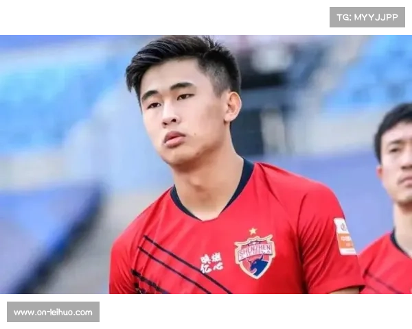 戴伟浚减薪半数加盟深圳新鹏城，寻求稳定出场机会