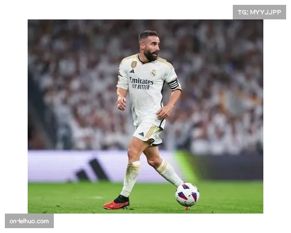 终场哨响，老将卡瓦哈尔跪地长叹，皇马错失扩大领先良机